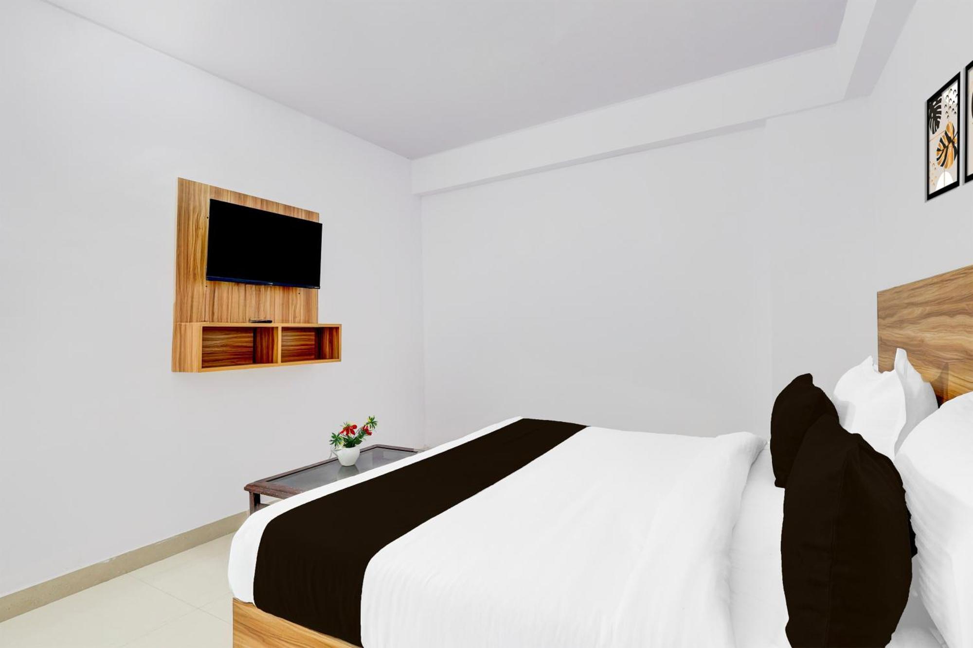 Hotel O Ocean Plaza New Delhi Ngoại thất bức ảnh