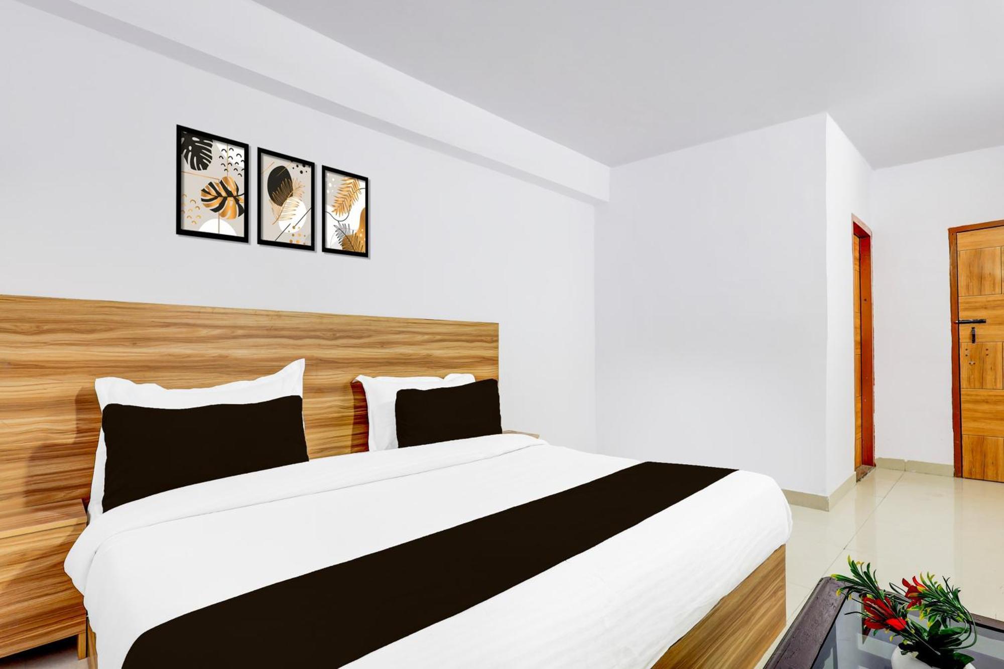Hotel O Ocean Plaza New Delhi Ngoại thất bức ảnh