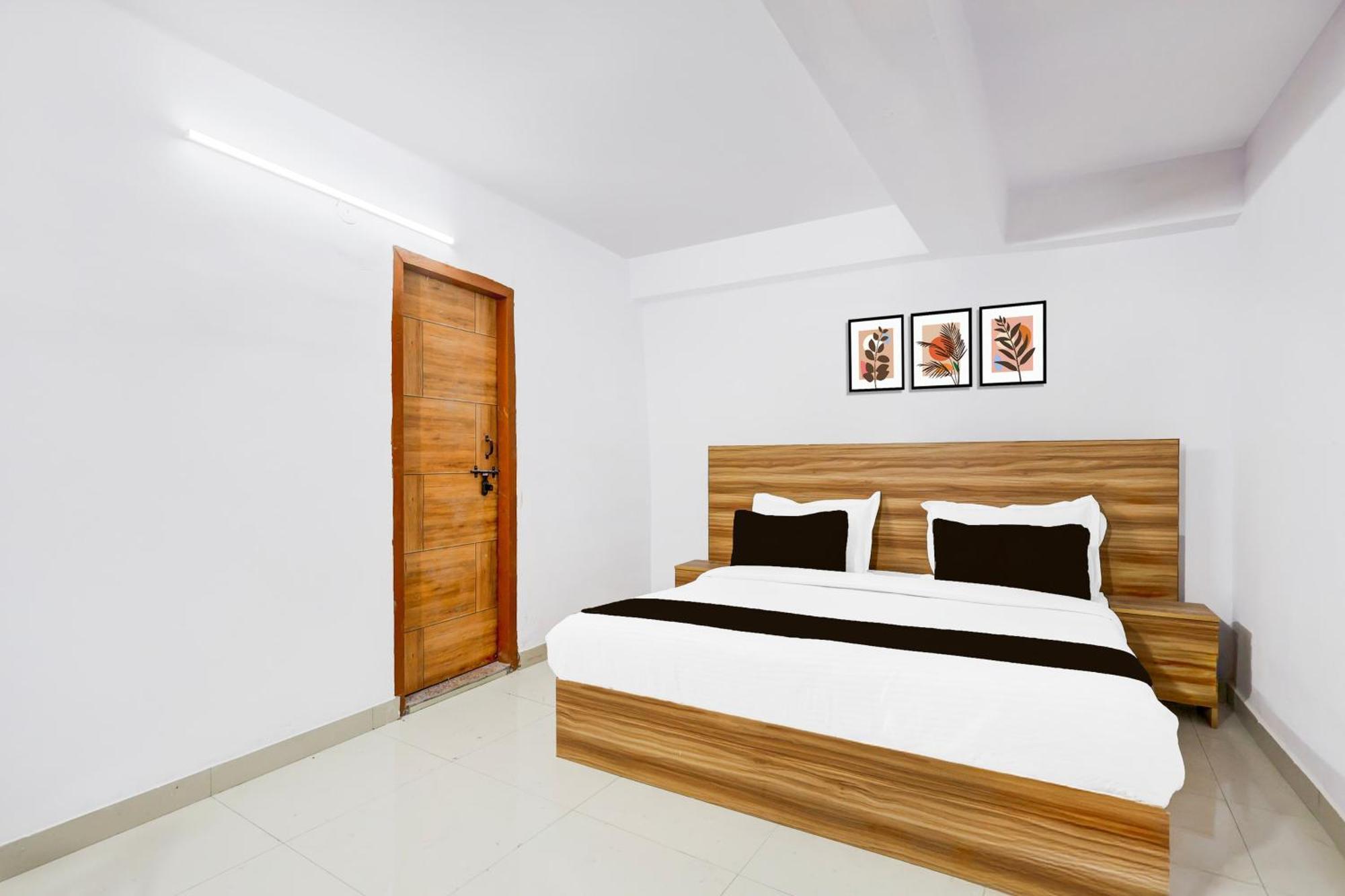 Hotel O Ocean Plaza New Delhi Ngoại thất bức ảnh